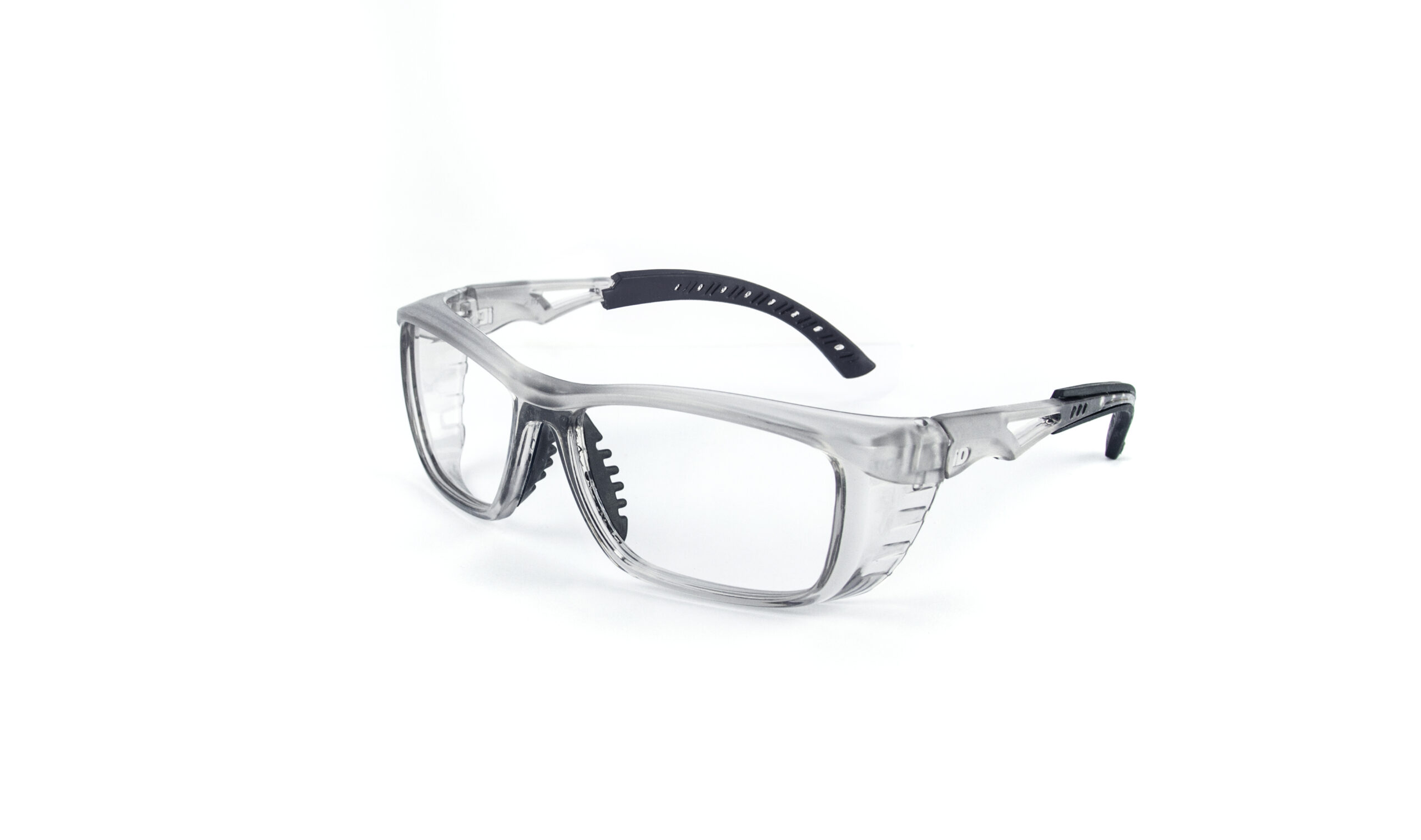 Modelo102-Fume-Preto-3-4-scaled.jpg